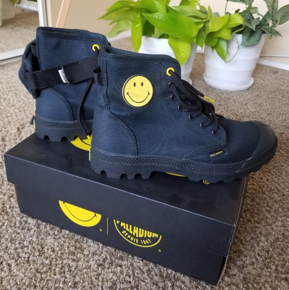 palladium boots navy blue